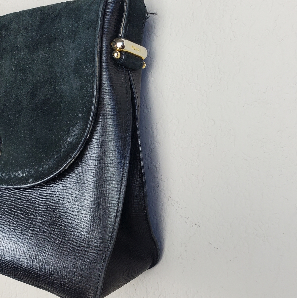 Authentic Vintage Fendi Black Leather Shoulder Bag Suede Flap Gold Medallion - Picture 5 of 14